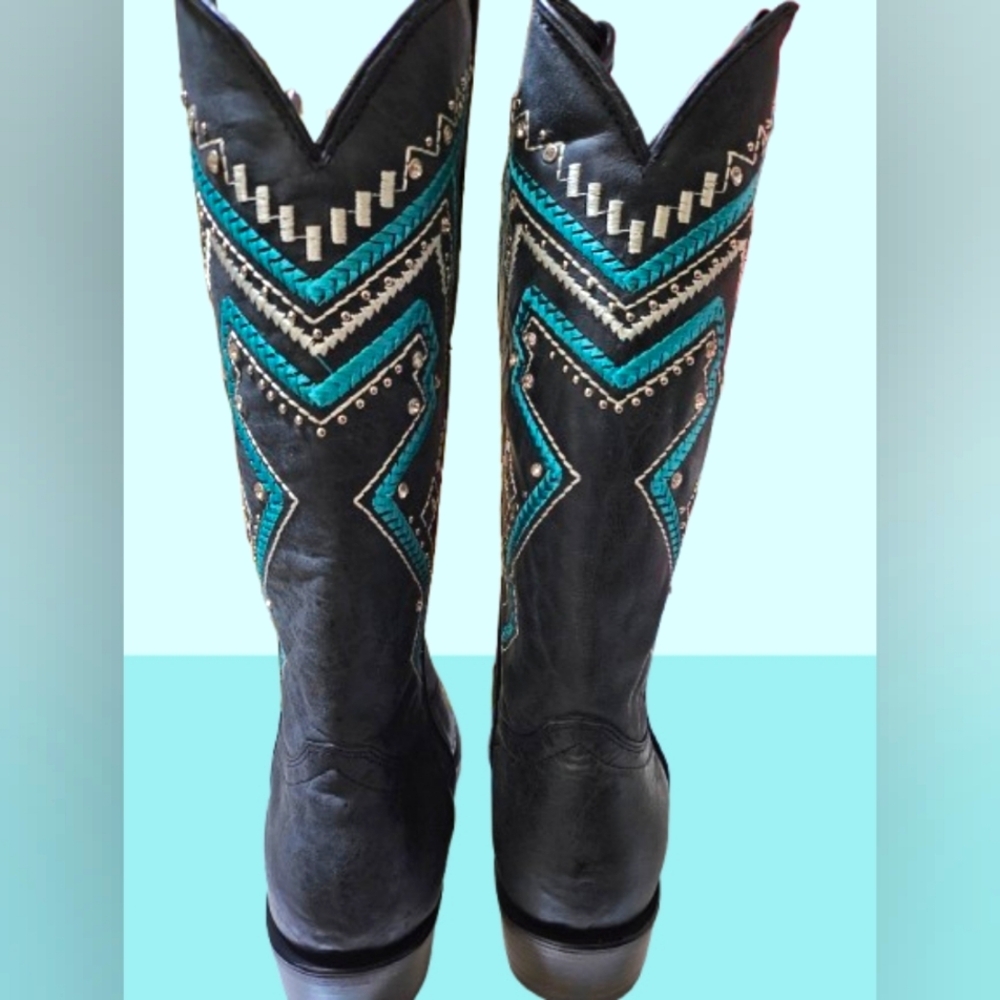 📣Soto Leather Boots 👢 Black Turquoise Embroidery Snip Toe Size 1️⃣2️⃣ 🆕 😍 🎁 - Picture 4 of 9